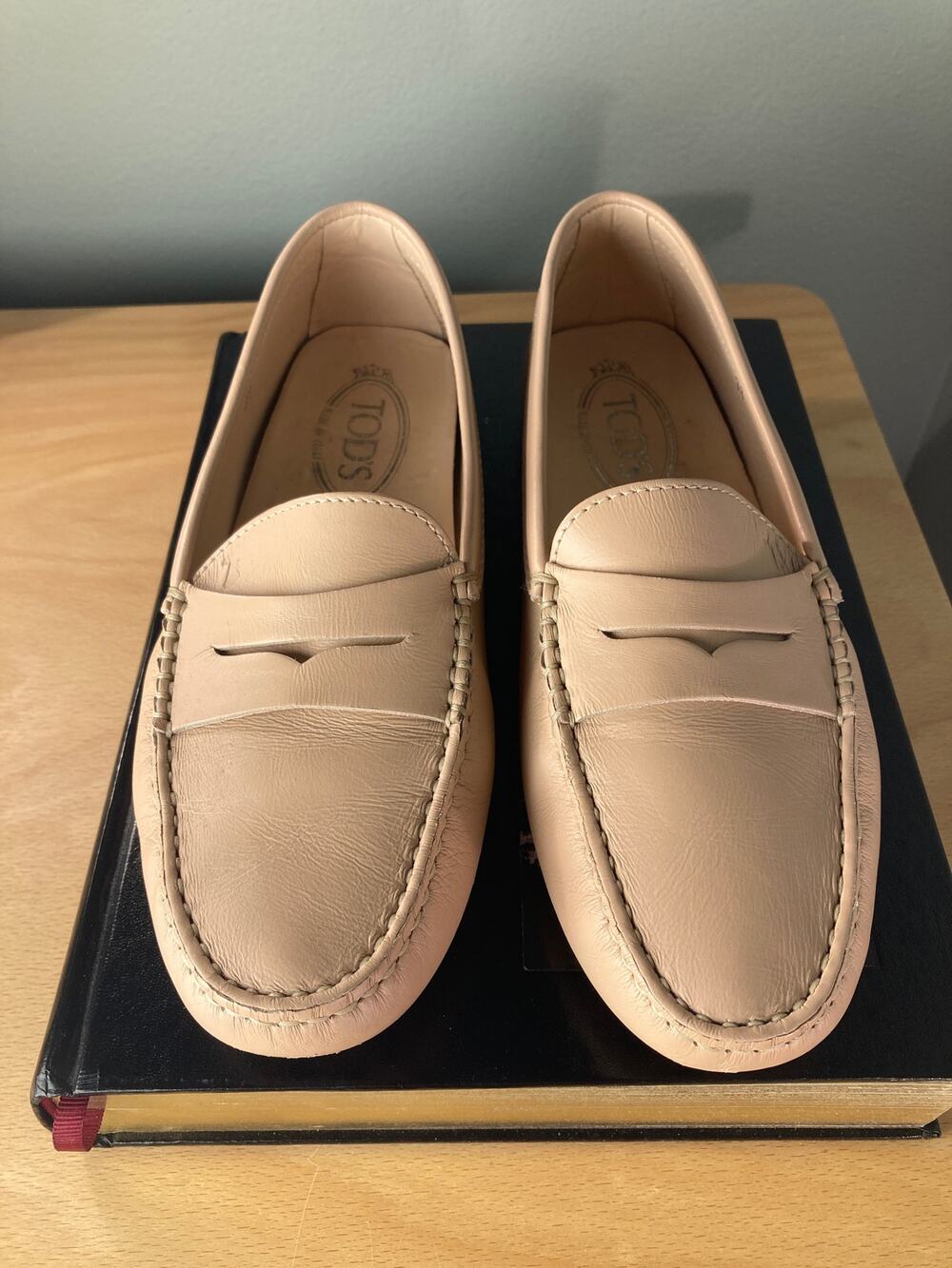 TOD'S Gommino Donna Leather Moccasin Peach Pink Glove Driving Loafers Sz 38 8
